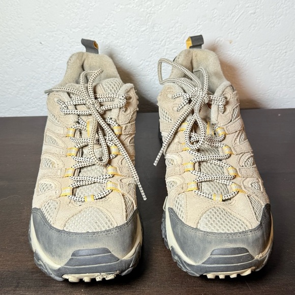 Merrell Tan and Gray Athletic Shoes Durable Outdoor Performance - Picture 7 of 8